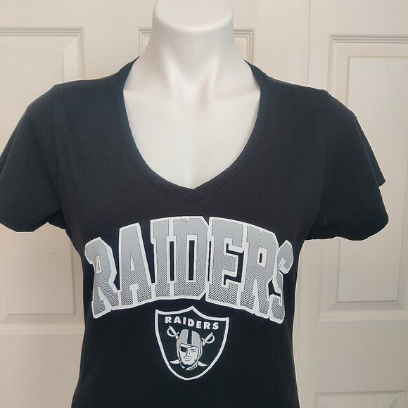 NFL Las Vegas Raiders V-neck tee and clear drawstring bag bundle - Picture 4 of 11